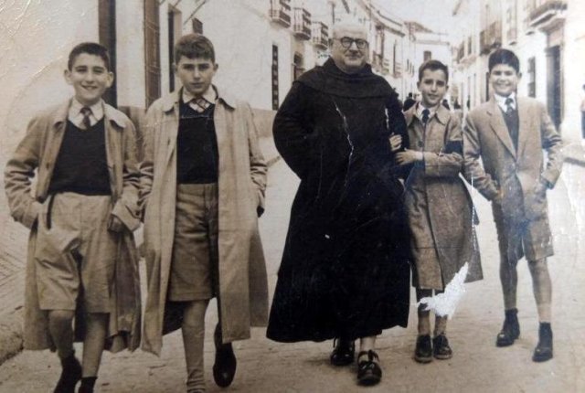 LADISLADO y niños